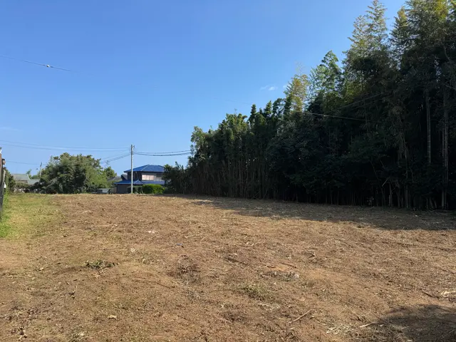 草刈りにお困りの方ご連絡下さい。 お客様に寄り添ったご提案致します。サービスの画像