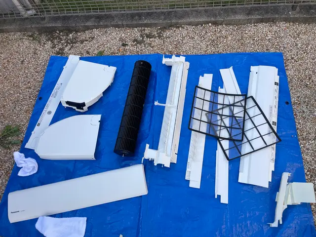 【修理の専門業者】完全分解洗浄で新品同様の仕上がり専門だから出来る完全分解！サービスの画像