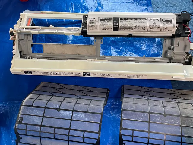 【修理の専門業者】完全分解洗浄で新品同様の仕上がり専門だから出来る完全分解！サービスの画像