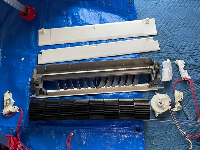 【修理の専門業者】完全分解洗浄で新品同様の仕上がり専門だから出来る完全分解！サービスの画像