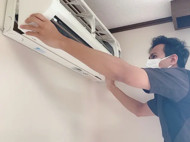 【再短即日】7年続く信頼の技術！完全分解でエアコンの奥底まで丸洗い！サービスの画像