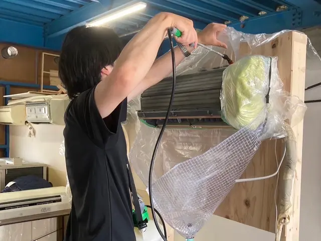 複数台割引アリ。対応力があり笑顔が素敵なエアコンのスペシャリストが訪問します！！サービスの画像