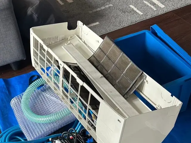 複数台割引アリ。対応力があり笑顔が素敵なエアコンのスペシャリストが訪問します！！サービスの画像