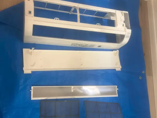 対応と洗浄力に自信あり！笑顔が素敵なエアコンのスペシャリストが訪問します！！サービスの画像