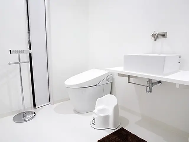 【クレカ・QR決済 OK！】『尿石』『固まり』丁寧に除去！【2室割引】サービスの画像