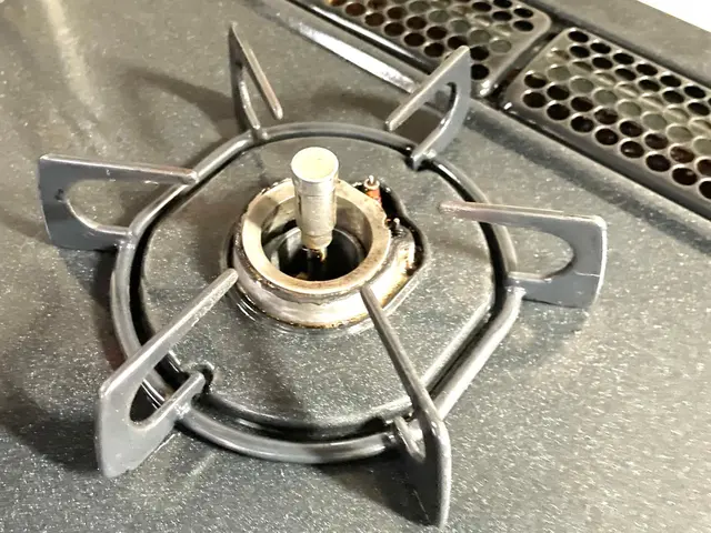 頑固な油汚れやコゲ！プロにお任せ下さい。サービスの画像