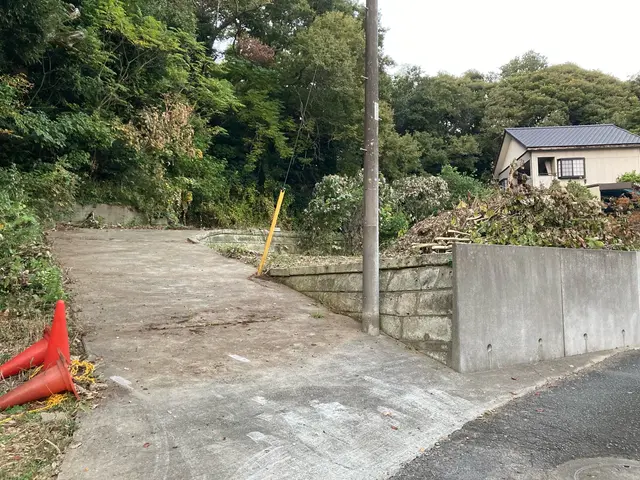 どんな草でもお坊さんにお任せください！サービスの画像