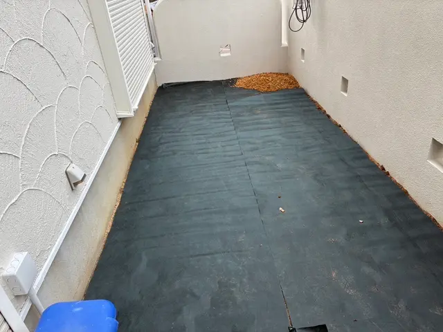 冬が防草のチャンス！暖かくなる前にお庭の草対策をサービスの画像