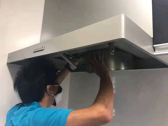 レンジフードを分解してのクリーニングはいかがでしょうか？サービスの画像