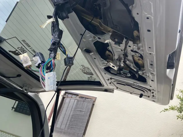 【国家資格2級自動車整備士】業界18年以上の実績、自動車整備士のプロが出張取付！サービスの画像