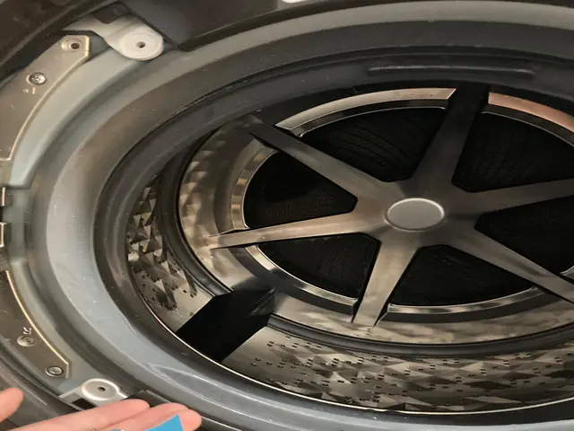 洗濯槽の輝きが違う！マスター1級資格保有者による丁寧な分解洗浄サービスサービスの画像