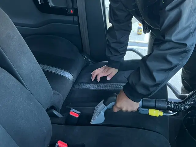 プロの技で蘇る！愛車の美しさ 100%自社スタッフ対応【インボイス登録店】サービスの画像