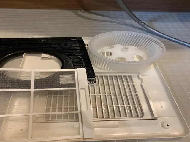 お安くキレイに作業させて頂きます☆駐車料金も頂いておりません！サービスの画像