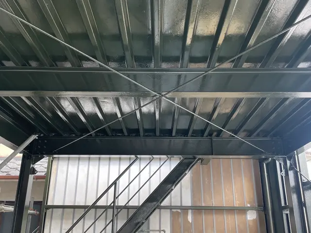 大手での経験を活かした高品質な施工を、外注なしの自社スタッフがご提供。サービスの画像