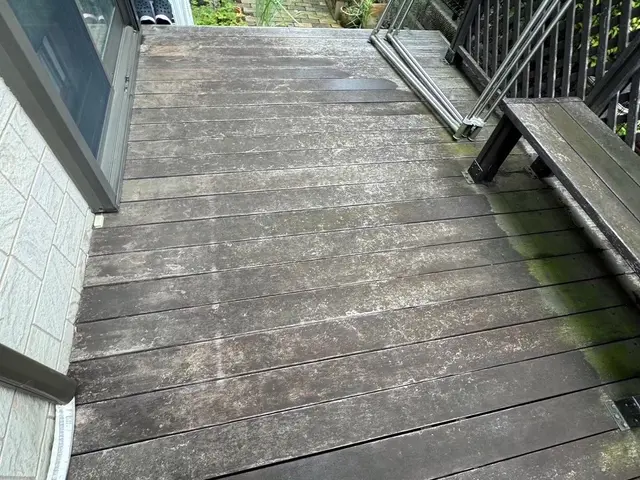 ステイン塗装！ウッドデッキ、ウッドフェンス、無垢床等サービスの画像