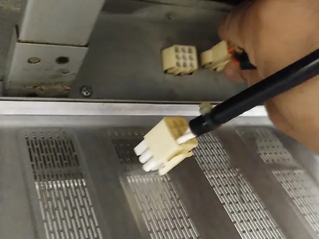 レンジフード(換気扇)シロッコファン、フィルター清掃洗浄致します。サービスの画像