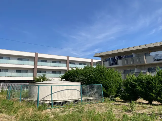 植え込み・生垣の剪定。お客様のご要望に合わせ、丁寧に作業させて頂きます！サービスの画像