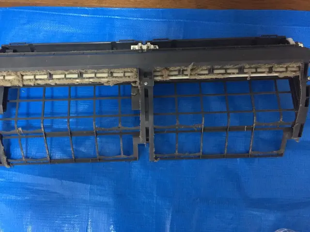 エアコン清掃（掃除機能付きは別料金、ご予約前に要相談、作業に関して条件あり）サービスの画像