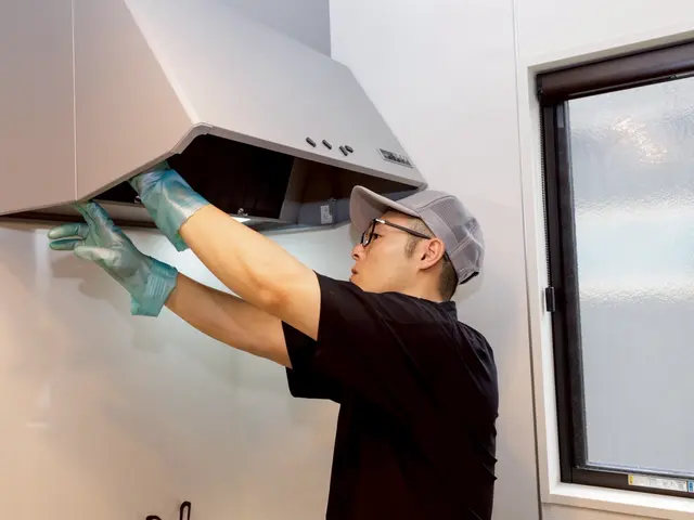 【即日対応◎】プロの徹底レンジフード清掃｜油汚れを根こそぎ除去！サービスの画像