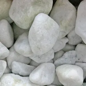 自分で砂利敷きする費用相場とは くらしのマーケットマガジン