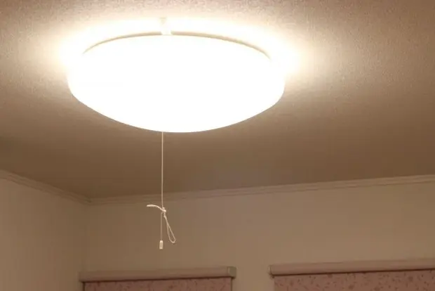 蛍光灯ってどうやって掃除すればいいの くらしのマーケットマガジン