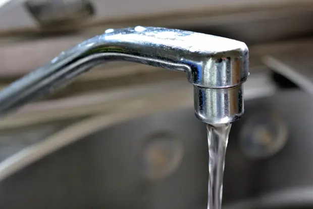 先端（泡沫金具）が取り外せる蛇口