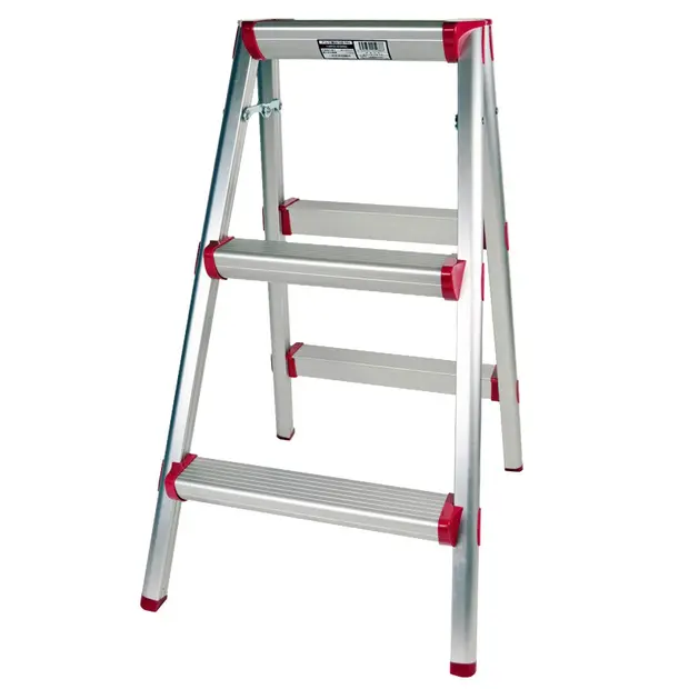 アパートで照明の電球交換をしたくても届かない 一人暮らしの問題を解決する方法4つ くらしのマーケットマガジン