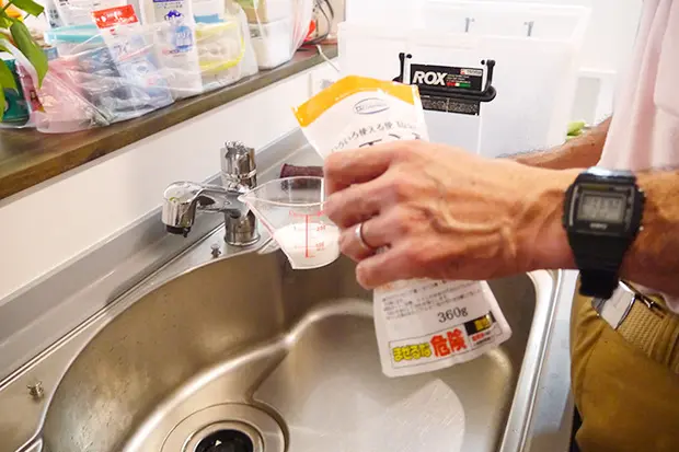 汚水にクエン酸を入れて中性にする事業者