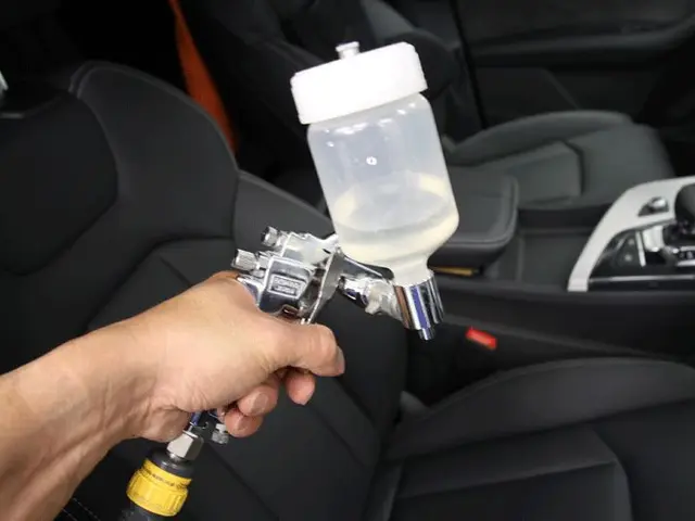 1番 密になりやすい車内にも対策を 光触媒コーティングで消臭 除菌 サンシステムズの車内清掃 ルームクリーニング ファブリック 布 シート車 くらしのマーケット