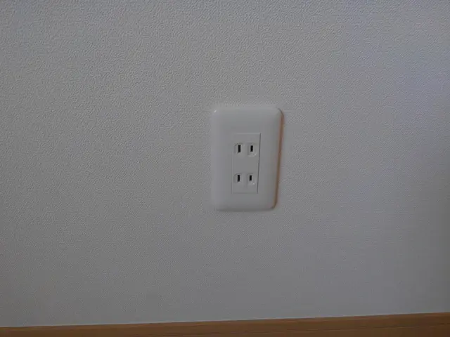 スイッチ コンセントの調子がおかしい コンセントを増設したい 北陸テックサービスのコンセント増設 電気スイッチの修理 交換 修理 交換 くらしのマーケット